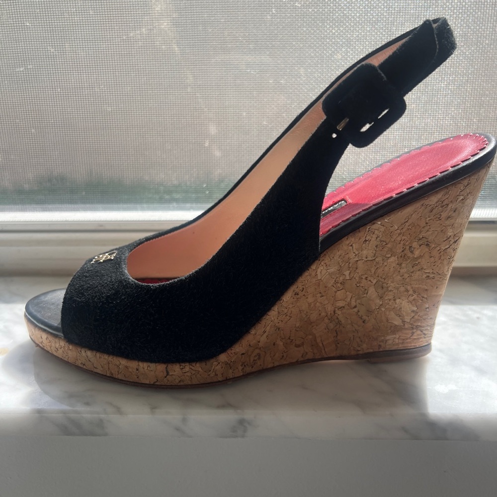AUTHENTIC. Carolina Herrera BLACK SUEDE Wedge 100mm Ankle Strap Sling-back. - Picture 5 of 14